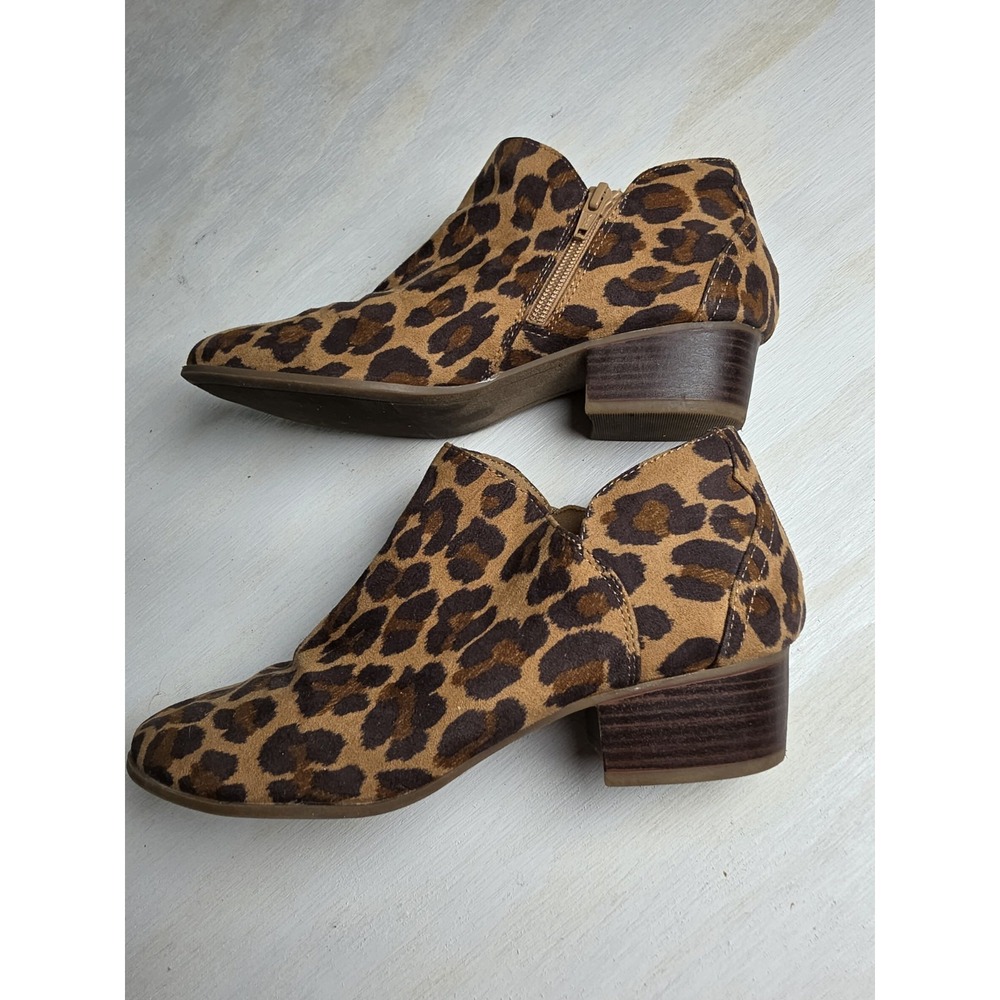 Old Navy Booties Leopard/Cheetah Print Block Heel Zip Up Boots Size 8